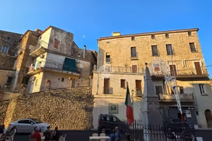 3 LOCALI A ASCEA