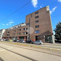 3 LOCALI A NAPOLI