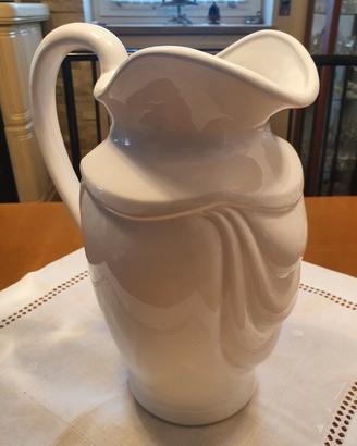 Anfora bianca in ceramica
