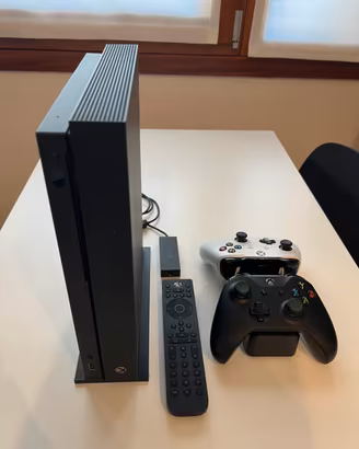 Xbox One X, 1 tera, 2 joypad, decoder tv