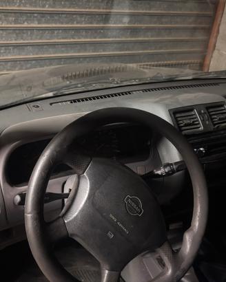 Nissan terrano