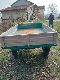 trattorino con rimorchio 