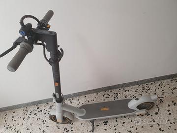 Ninebot KickScooter MAX G30LE II Powered by Segway