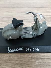 Vespa 1946 e Moto Guzzi Falcone1957