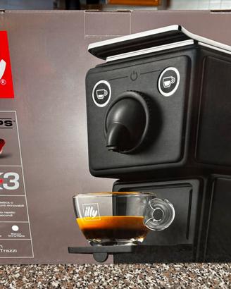 Macchina caffe illy X3 X CAPS