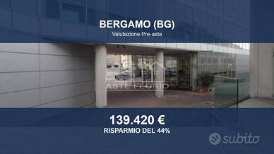 Immobile in asta di 158 m² a Bergamo