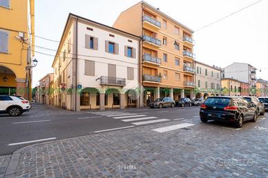 3 LOCALI A CASTELFRANCO EMILIA