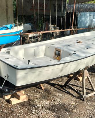 gozzo in vetroresina 550 full optional 