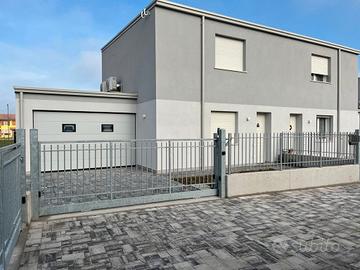 Ronco all'adige: villa bifamiliare