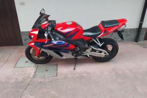 HONDA CBR 1000RR