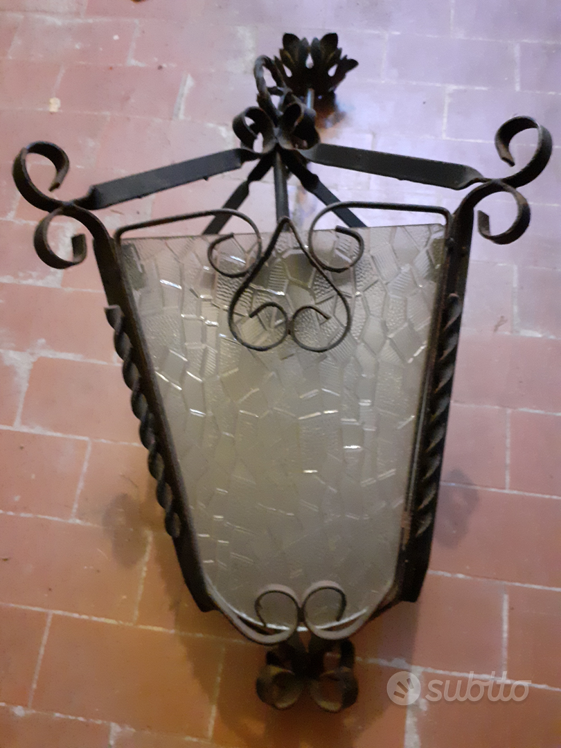 8553 Lanterna a palo in ferro battuto Lanterna da terra