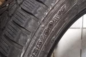 n. 4 gomme auto invernali misura 185/60R15 