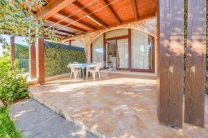 VILLA A SCHIERA A SAN TEODORO