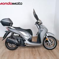 HONDA SH 300 i - 2018 Passaggio incluso