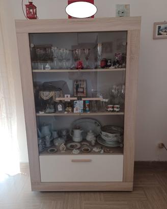 arredo sala - cristalliera