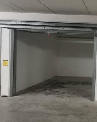 Garage box auto magazzino cantina deposito 15mq