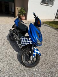 Yamaha Aerox 50 Blu