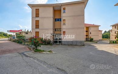 BORGOMANERO - AMPIO TRILOCALE CON BALCONE