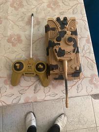 Tank radiocomandato