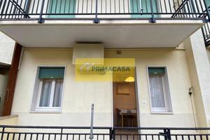 Bilocale a 100 Mt dal mare Rif 2193