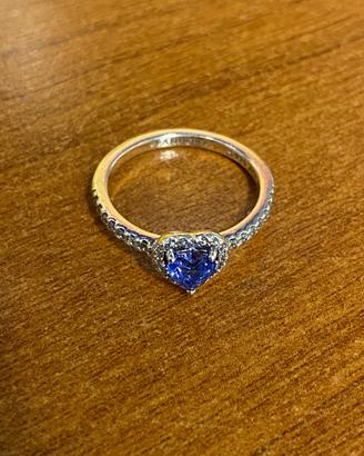 Anello Cuore in Rilievo Blu