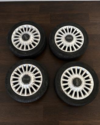 Set di quattro gomme Fiat 500