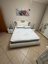 Letto contenitore bianco con inserti grigi