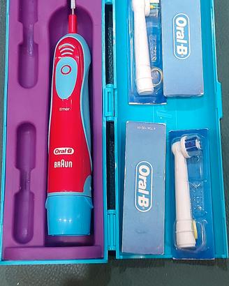 spazzolino a batterie Oral-B con astuccio custodia
