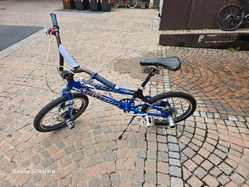 Bici BMX Silverstar con freni a disco – Usata