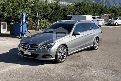 MERCEDES E 250 BlueTEC S.W. 4Matic Automatic Sport