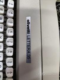 Macchina da scrivere vintage condizioni ottime
