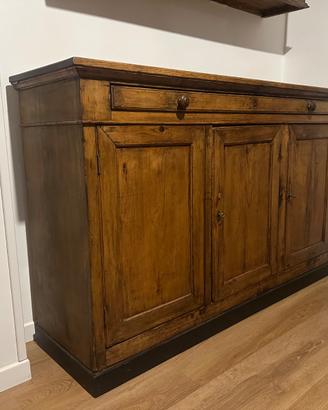 Credenza