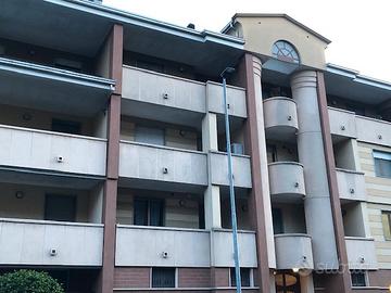 Ampio Monolocale Arredato