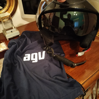 Casco x scooter Tmax modello serio
