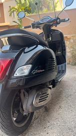 Vespa 300 GTS (2017) – Solo 15.000 km