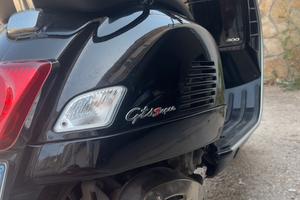 Vespa 300 GTS (2017) – Solo 15.000 km
