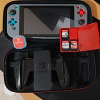 Nintendo switch con custodia e giochi (RCM) 