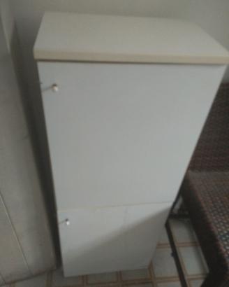 mobiletto bianco due ante 