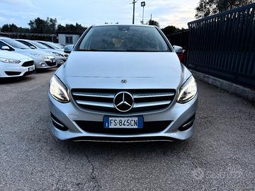 MERCEDES-BENZ B 200 d Automatic Sport