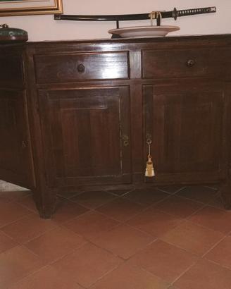 Mobile antico in noce