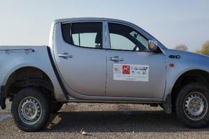 Autocarro Mitsubishi L200