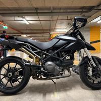 Ducati Hypermotard 796 - 2013 con SOLI 16.000km