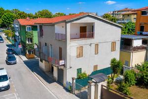 CASA SEMINDIPENDENTE A SAN BENEDETTO DEL TRONTO