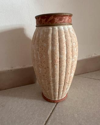 Vaso elegante effetto marmo