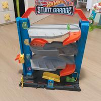hotwheels stunt garage 