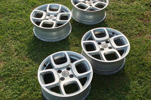 Cerchi in lega Citroën SQUARE 16" GRIGIO ETINCELLE