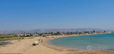 FRONTE SPIAGGIA-accesso diretto SPIAGGIA
