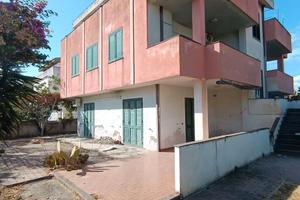 Sellia Ruggero palazzina con corte