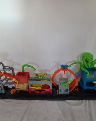 Hot Wheels – Mega Autolavaggio