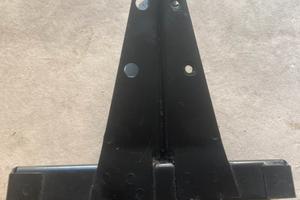 Staffa motore ape 50